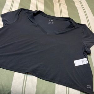 NWT Gap Fit cropped black v neck top